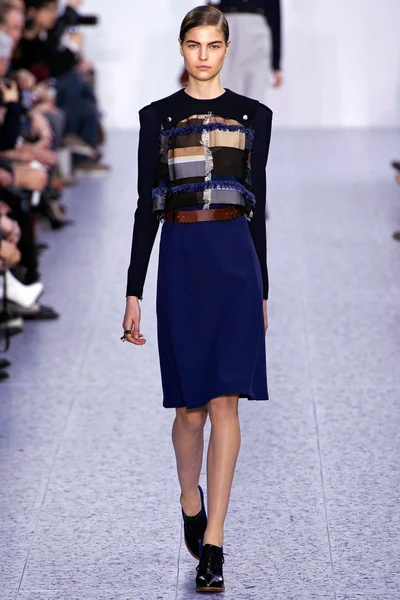 Look 29